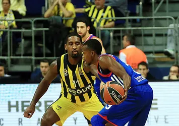 Fenerbahçe Doğuş, Anadolu Efes'i devirdi