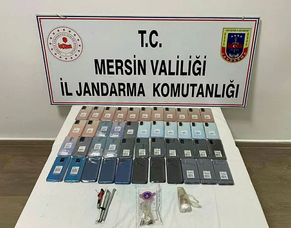 1646639780822.jpg Piyasa değeri 500 bin dolar! Mersin'de 'kaliforniyum' ele geçirildi - 1
