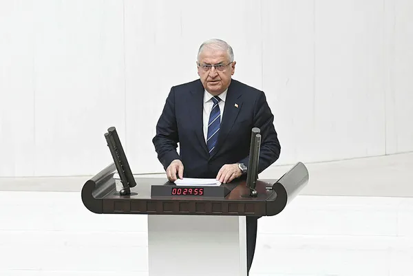 milli-savunma-bakani-yasar-gulerden-terorle-mucadele-mesaji-1702495066797.jpg Milli Savunma Bakanı Yaşar Güler'den terörle mücadele mesajı! - 2
