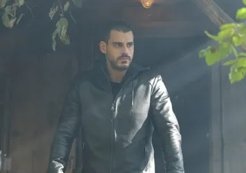 'Yalnız Kurt' için heyecan dorukta! 'Yalnız Kurt' dizisi cuma günü ilk bölümüyle ATV'de ekrana gelecek!