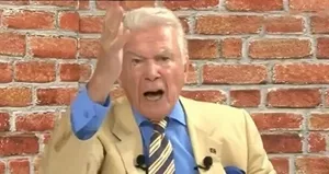 Uğur Dündar dua eden Ali Erbaş’ı tehdit etti