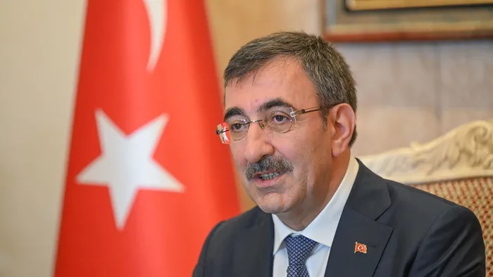 cb-yardimcisi-cevdet-yilmazdan-net-enflasyon-mesaji-2026-yilinda-tek-hanelere-ulasacagiz-1719520185490.jpg CB Yardımcısı Cevdet Yılmaz'dan net enflasyon mesajı: 2026 yılında tek hanelere ulaşacağız | Yurt dışı çıkış harcı: Makul bir fiyat olacaktır - 5