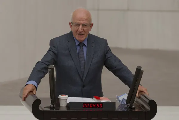 chp-istanbul-milletvekili-ibrahim-kaboglundan-cemevi-kanununa-itiraz-anayasa-ve-laiklik-ilkelerine-aykiri-1666606903485.jpg CHP İstanbul Milletvekili İbrahim Kaboğlu'ndan cemevi kanununa itiraz: Anayasa ve laiklik ilkelerine aykırı - 4