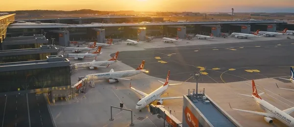 AK Parti’den sinemalarda dikkat çeken reklam filmi! Muhalefete Reklamlar bitti göndermesi! Türkiye’nin gurur projeleri tek tek gösterildi