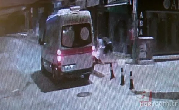 Antalya’da korkunç olay! Sağlık ekibine kaldırım taşlıyla saldırdı