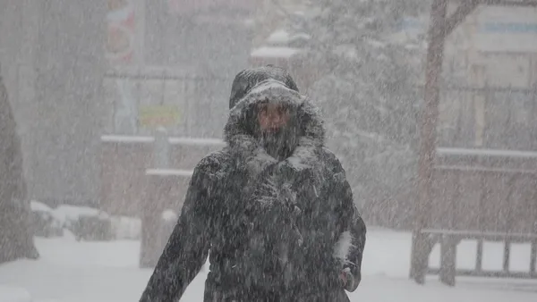 meteorolojiden-kar-ve-saganak-yagisi-uyarisi-sicakliklar-12-derece-dusuyor-25-ekim-istanbul-izmir-ankara-hava-durumu-1635135614804.jpg Meteorolojiden kar ve sağanak yağışı uyarısı! Sıcaklıklar 12 derece düşüyor! 25 Ekim İstanbul, İzmir, Ankara hava durumu - 11