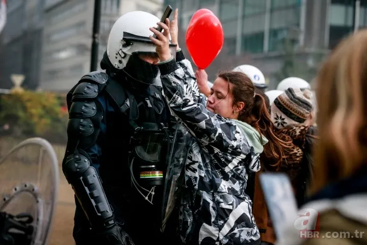 AB ülkesinde sokaklar savaş alanına döndü 7