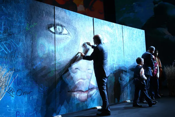 Son dakika: Başkan Erdoğan Külliye'de 30 Ağustos Zafer Bayramı tebriklerini kabul etti! Arka planda bulunan resim dikkat çekti - 4