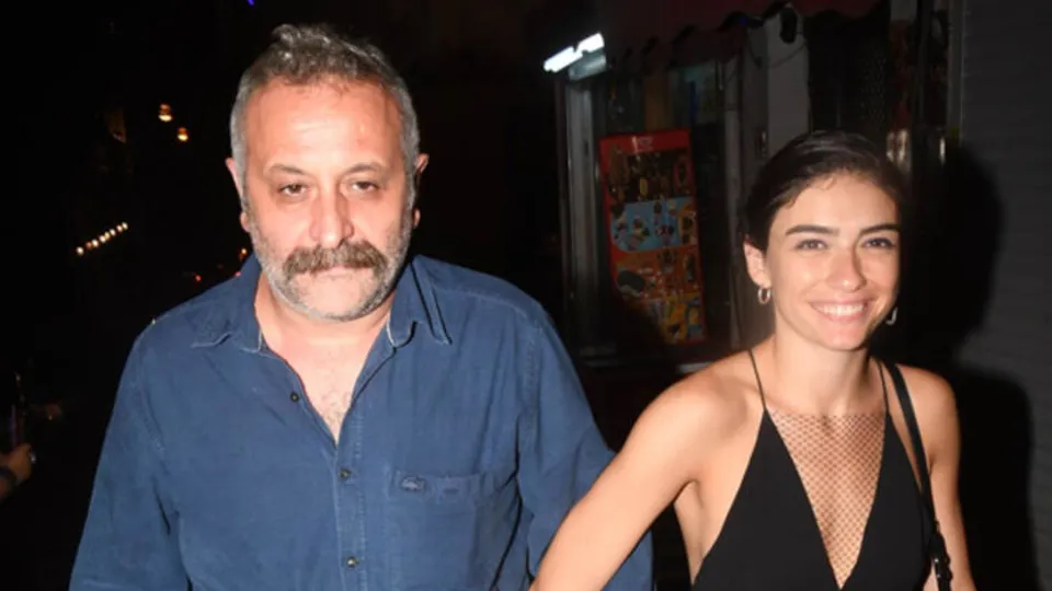 Hazar Ergüçlü Onur Ünlü’nün ihanetine uğradı!