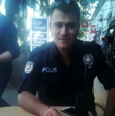 Son dakika: Birlikte yaşadığı kadını rehin aldı! Bir polisi şehit etti! - 1