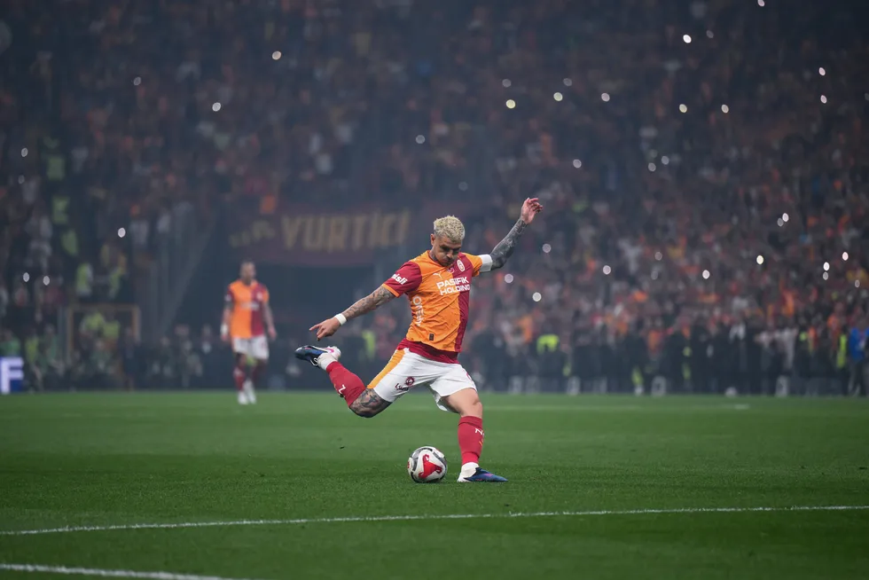 icardi-galatasarayda-kalacak-mi-sozlesme-icin-baskan-dursun-ozbekten-aciklama-geldi-1778516081956.jpg Icardi Galatasaray'da kalacak mı? Sözleşme için başkan Dursun Özbek'ten açıklama geldi - 1