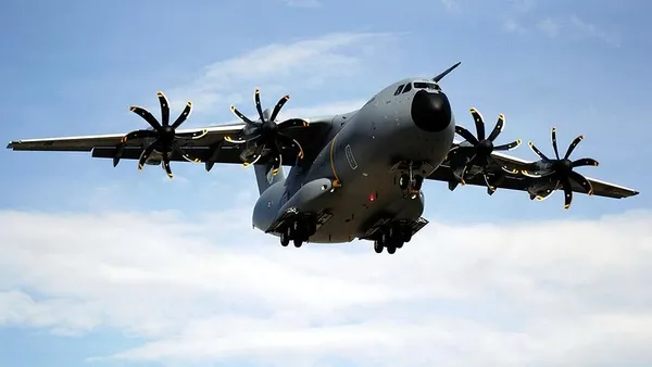 Milli Savunma Bakanı Hulusi Akar: Sudan’dan Türk vatandaşlarının tahliyesi için 5 nakliye uçağı görevlendirildi