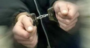 Alkollü kadınlar gazeteciye saldırdı! Filtreli çeksin...