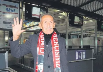 Caz sanatçısı İlham Gencer: Vatani göreve hazırım