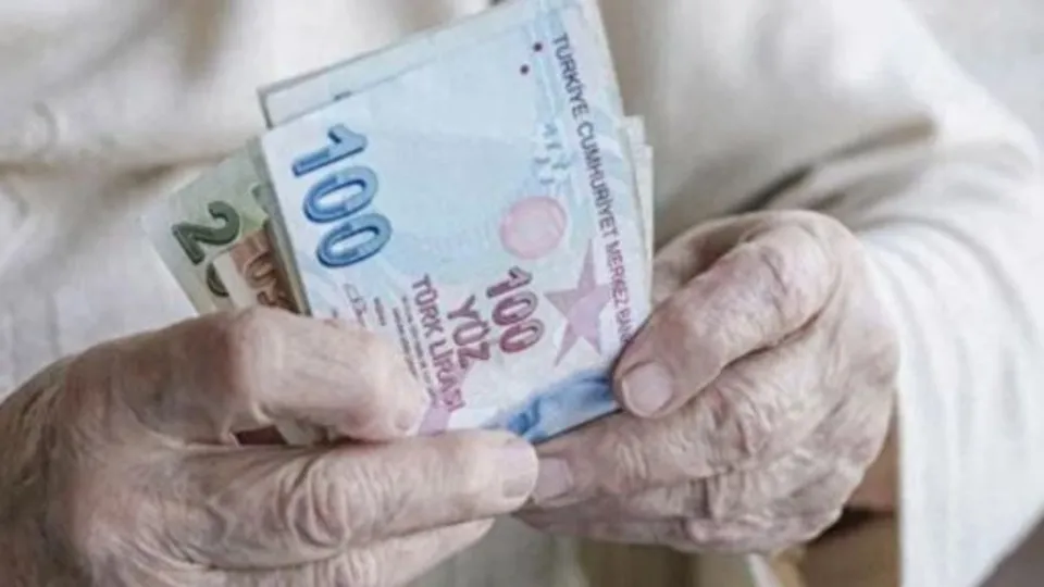 Emekli bayram ikramiyesi 4 bin lira