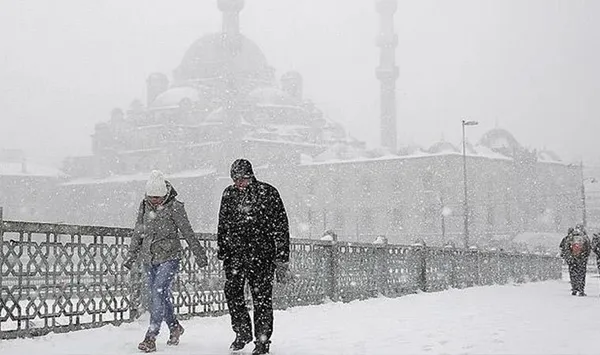 akomdan-istanbul-icin-son-dakika-uyarisi-yarindan-itibaren-etkili-olacak-i-5-gunluk-hava-durumu-1613575554117.jpg AKOM'dan İstanbul için son dakika uyarısı! Yarından itibaren etkili olacak I 5 günlük hava durumu - 2