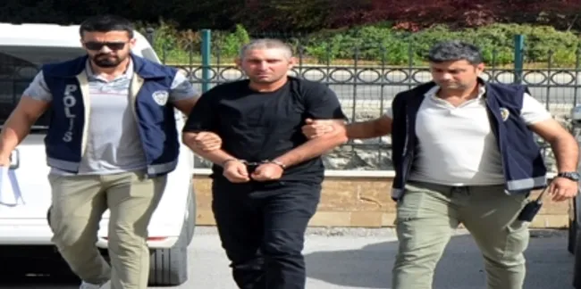 komsusunu-olduren-zanlinin-ifadesi-ortaya-cikti-kufur-edince-kalbinden-bicaklamis-1712135677184.jpg Komşusunu öldüren zanlının ifadesi ortaya çıktı! Küfür edince kalbinden bıçaklamış - 3