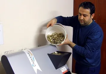 Fırıncılar sahte paranın çözümünü bu makinede buldular