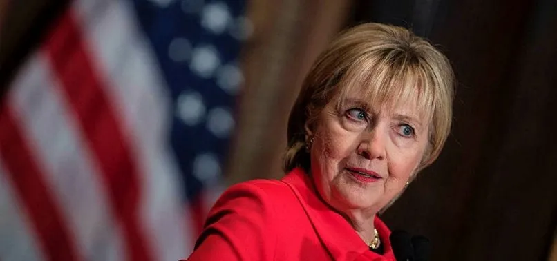 Clinton'ı taşıyan uçak arızalandı