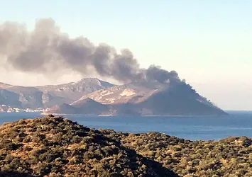 Meis Adası'nda orman yangını