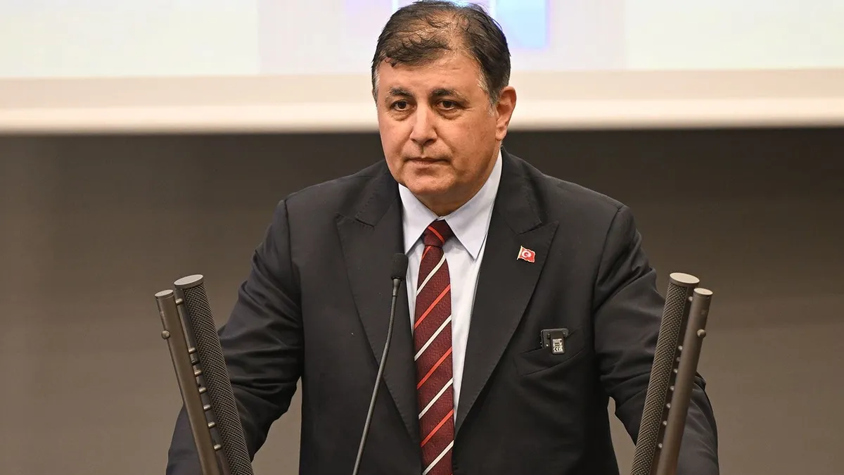 CHP'de iltimas bitmek bilmiyor! Cemil Tugay yandaşlarına koltuk dağıtma peşinde...