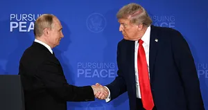 Trump ve Putin’in görüşmesi ertelendi mi?