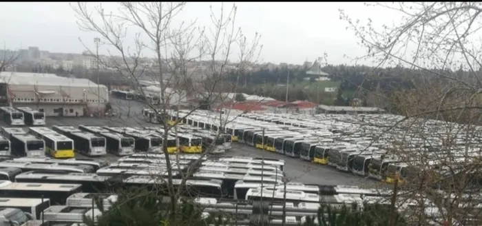 Ankara ve İstanbul’da balık istifi yolculuk yapan vatandaşlar isyan etti: Bunun vebali CHP’li belediyelerin omzunda