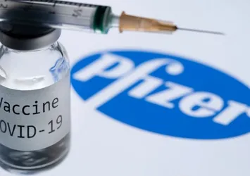 Pfizer-BioNTech Covid-19 aşısının ilk sevkiyatı İtalya’ya ulaştı