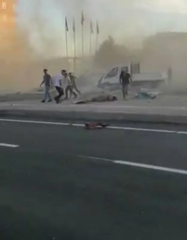 Mardin’deki feci kazadan geriye kalanlar gün aydınlanınca ortaya çıktı! Vatandaşlar oraya akın etti