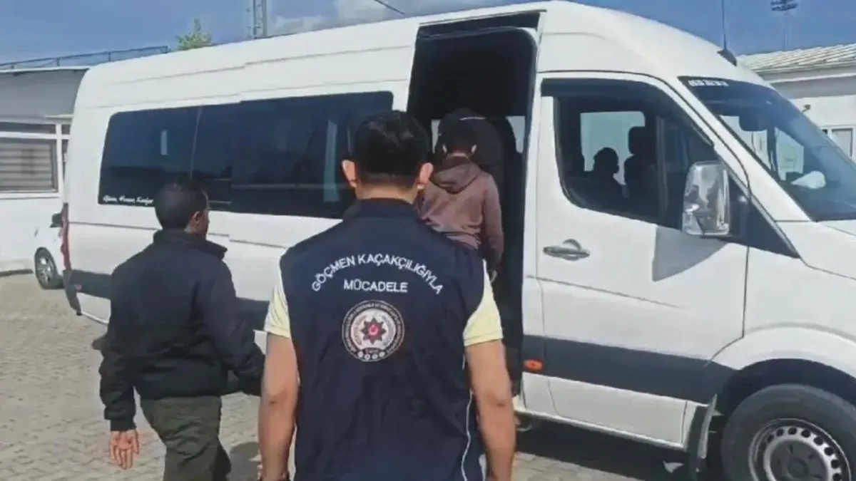 Osmaniye'de 9 düzensiz göçmen yakalandı