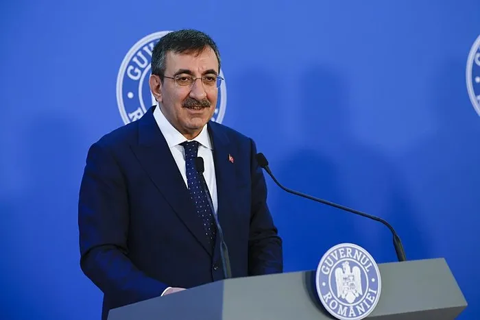 1714202153926.jpeg Cumhurbaşkanı Yardımcısı Cevdet Yılmaz'dan flaş açıklamalar! Kamuda tasarruf nasıl olacak? - 3