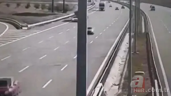 İstanbul’da feci kaza! İBB şoförü hayatını kaybetti | O anlar kamerada 2