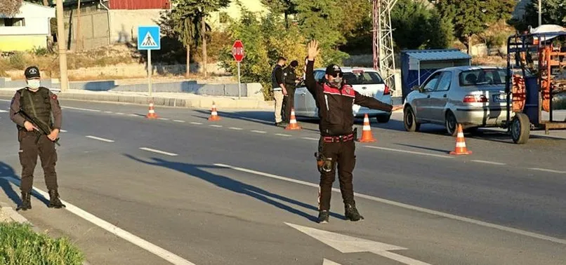 Son dakika: 81 ilde ’Güven Huzur’ uygulaması! Aranan 1111 kişi yakalandı
