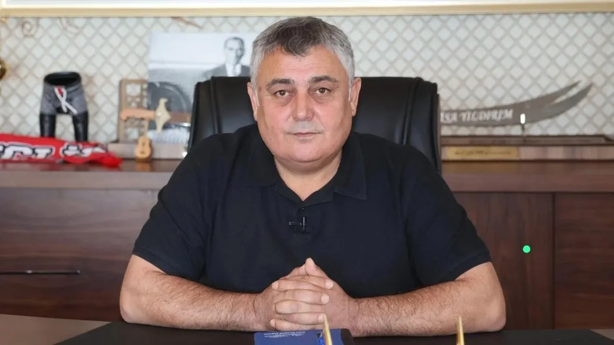 CHP'de istifa depremi! Aksu İlçe Belediye Başkanı CHP’li İsa Yıldırım istifa etti