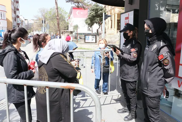 Son dakika: İçişleri Bakanlığı’ndan kademeli normalleşme genelgesi!