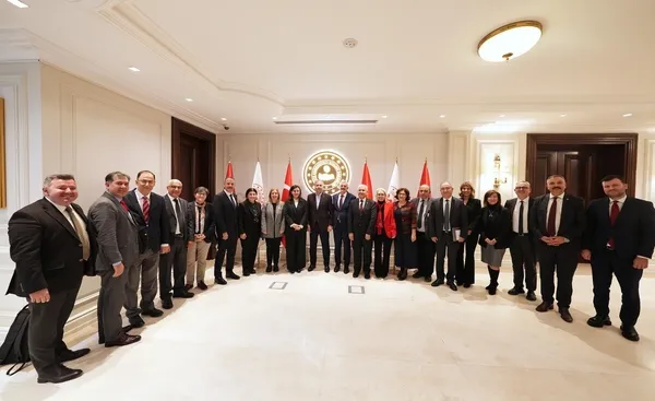 Türkiye’de sigara endüstrisine geçit yok! AK Partili Tuba Durgut'tan önemli proje - 1