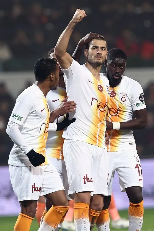 Galatasaray’a süper golcü geliyor