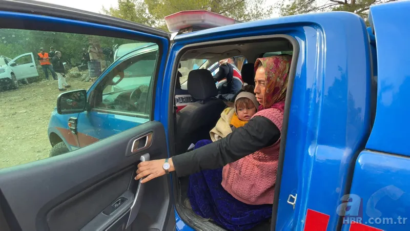 Türkiye'yi yasa boğan Müslüme Yağal son yolculuğuna uğurlandı! Gözyaşları sel oldu 14