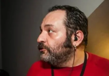 Müzik dünyasının acı kaybı: Akif Ertugay hayatını kaybetti