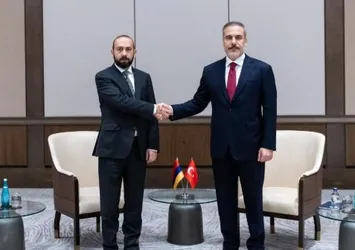 Bakan Fidan'dan önemli temas! Ermenistan Dışişleri Bakanı ile görüştü
