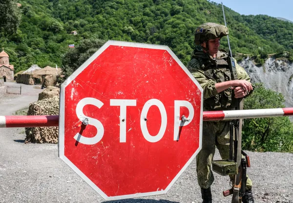Azerbaycan İran’ın ipini pazara çıkardı! Ermenistan lehine çalışan gizli silahlı örgütü ifşa ettiler