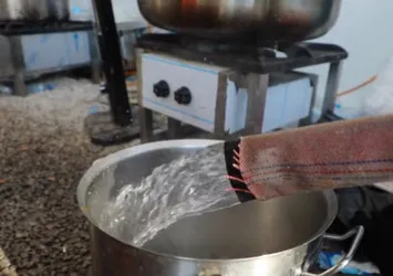 Kahramanmaraş'taki ikinci depremin merkez üssü Elbistan'a içme suyu verilmeye başlandı