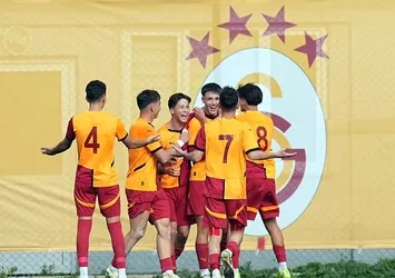 Galatasaray'dan altyapı derbisinde Fenerbahçe'ye tarihi fark