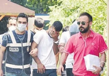 Hırsızlık için girdiği evde dehşet saçtı!