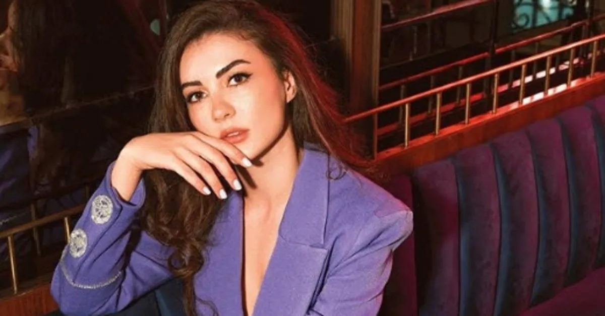 afili ask in ayse si burcu ozberk estetiksiz hali ile sok etti