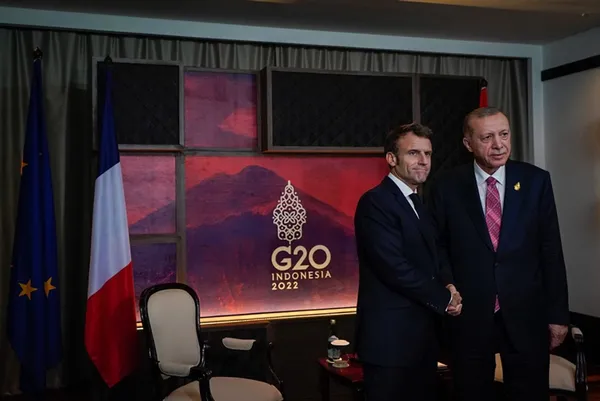 baskan-erdogan-macron-ile-gorusmesini-anlatti-herhangi-bir-sikintiya-firsat-vermeyelim-1668669901795.jpg Son dakika: Başkan Erdoğan Macron ile görüşmesini anlattı: Herhangi bir sıkıntıya fırsat vermeyelim - 3