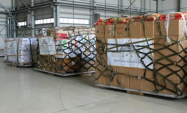 Türkiye Hatay için seferber oldu! Dört bir yandan yardım yağıyor