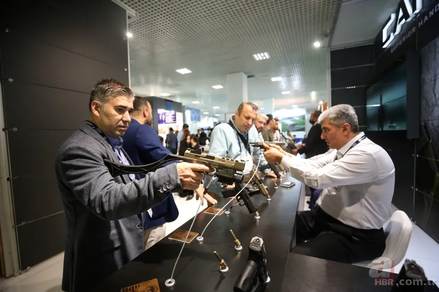 Yerli silahlar SAHA EXPO 2018 Fuarı'nda görücüye çıktı 16