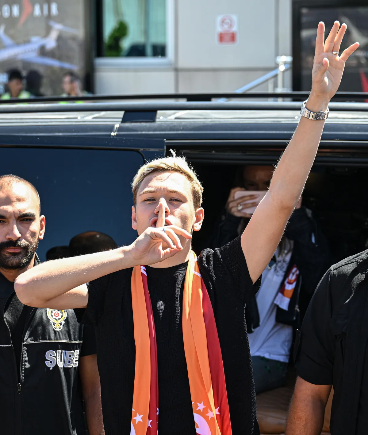 Galatasaray, Aleksei Batrakov ile 5 yıllık sözleşme imzaladı! İşte transferin maliyeti - 5