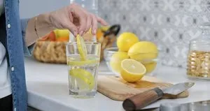 Her gün 1 bardak içen incecik oluyor! İşte kilo vermenin sırrı...